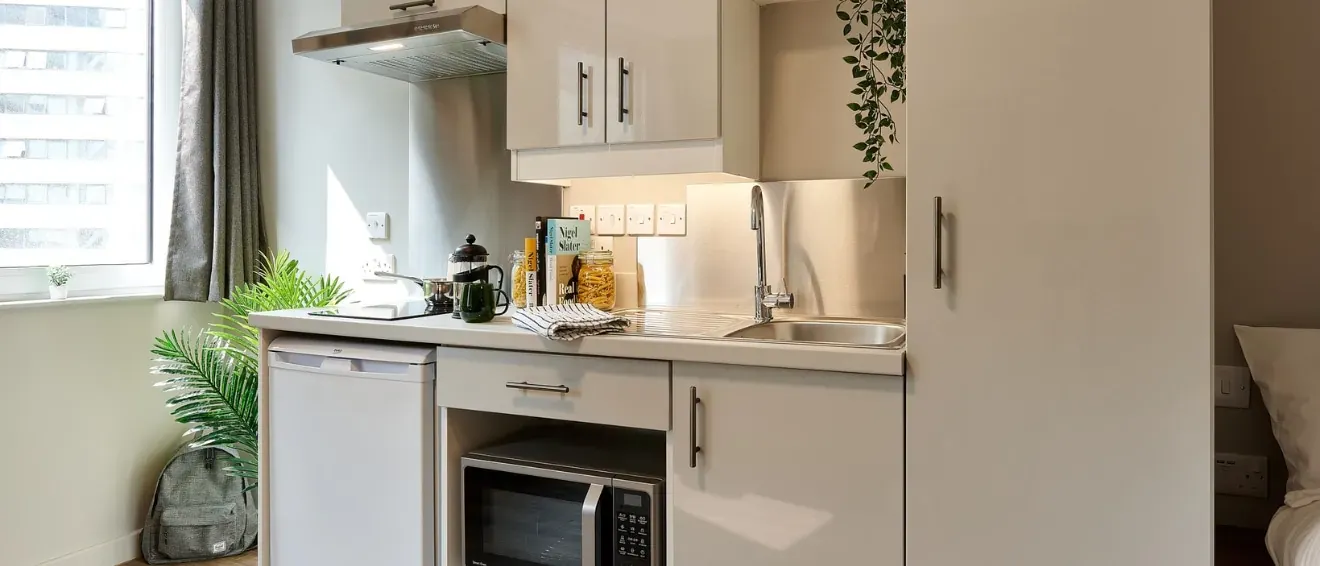 Bronze Studio KITCHEN 3
