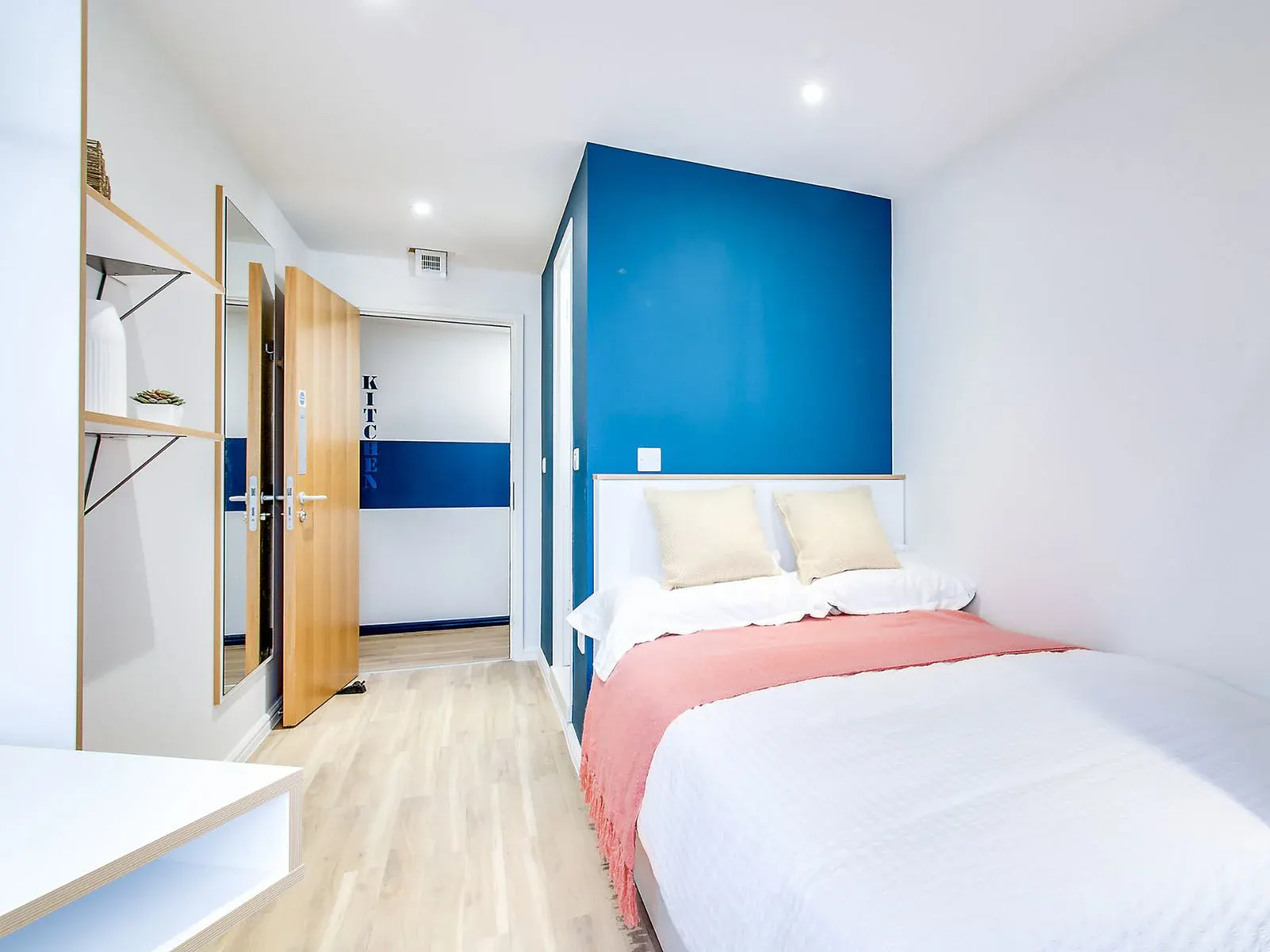 Premium Studio ROOM 4