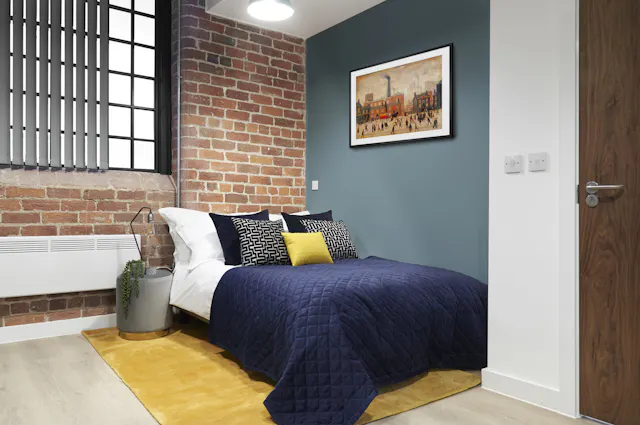 Studio room image 1