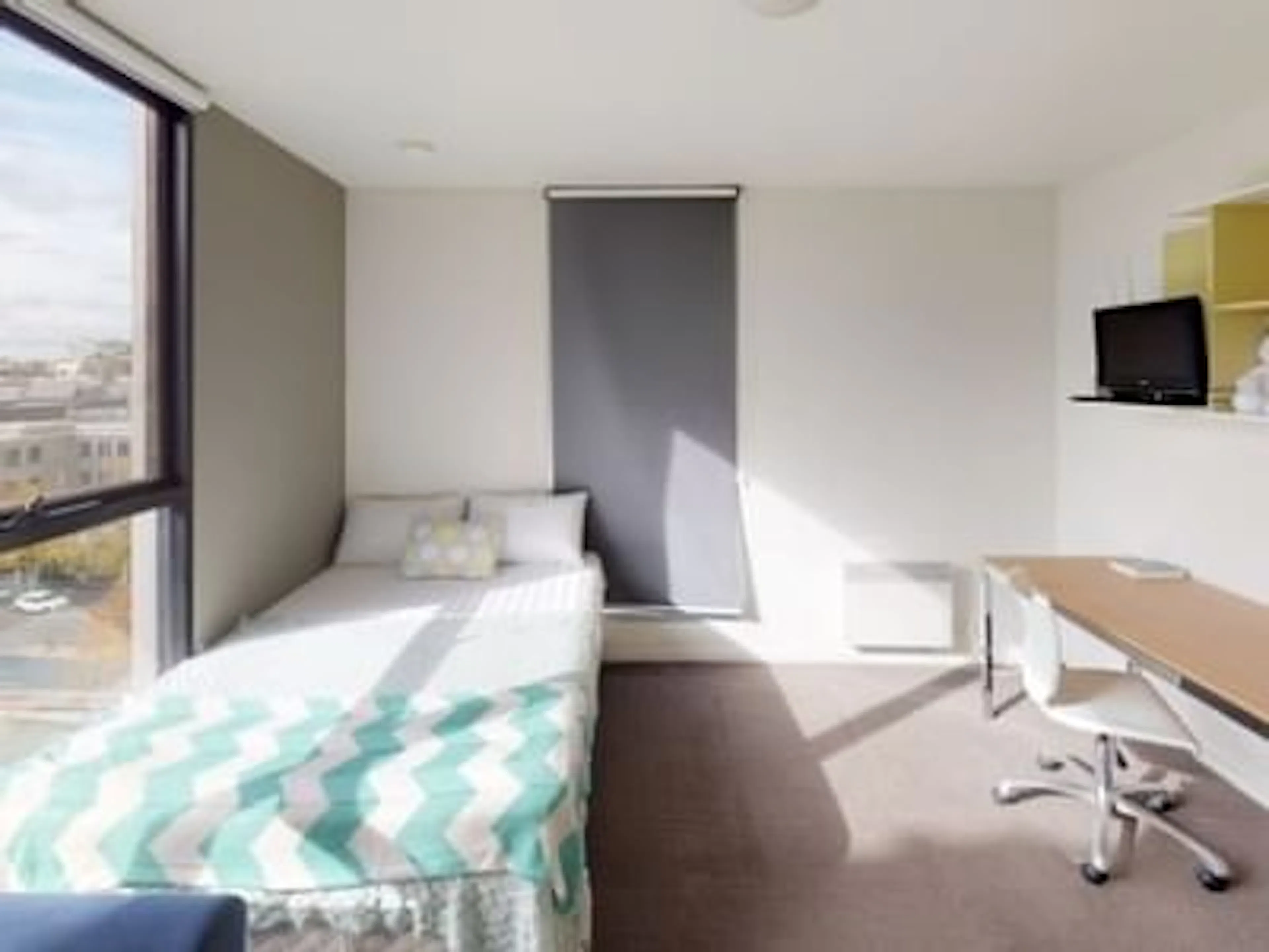 Superior ROOM 1