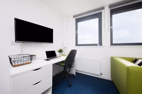 liberty-village-edinburgh-ROOM