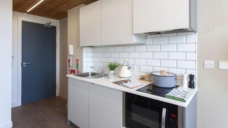 Studio Apartment Plus