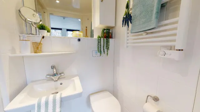 Saver Studio Plus room image 1