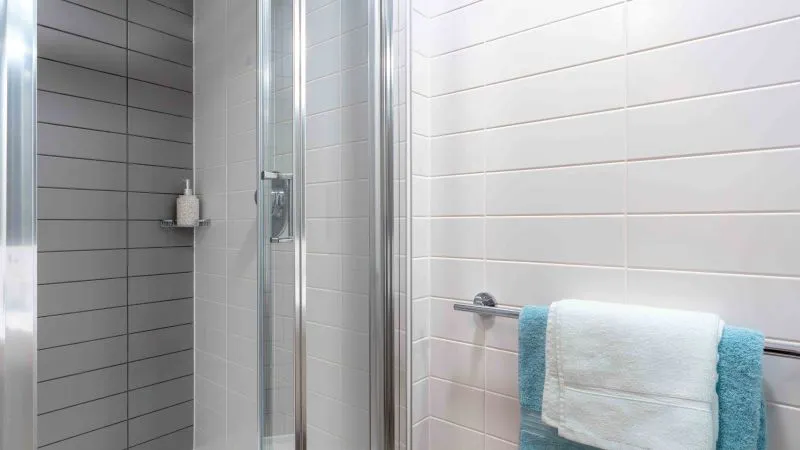 Silver One Bed Apartment Plus