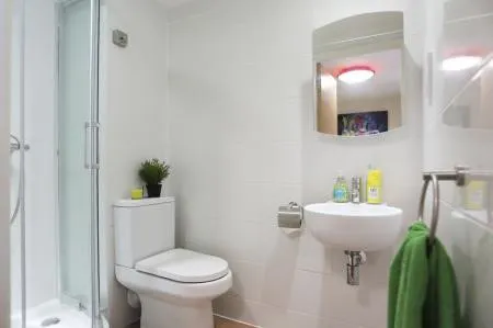 Classic En-Suite, Ground Floor, Kentish House