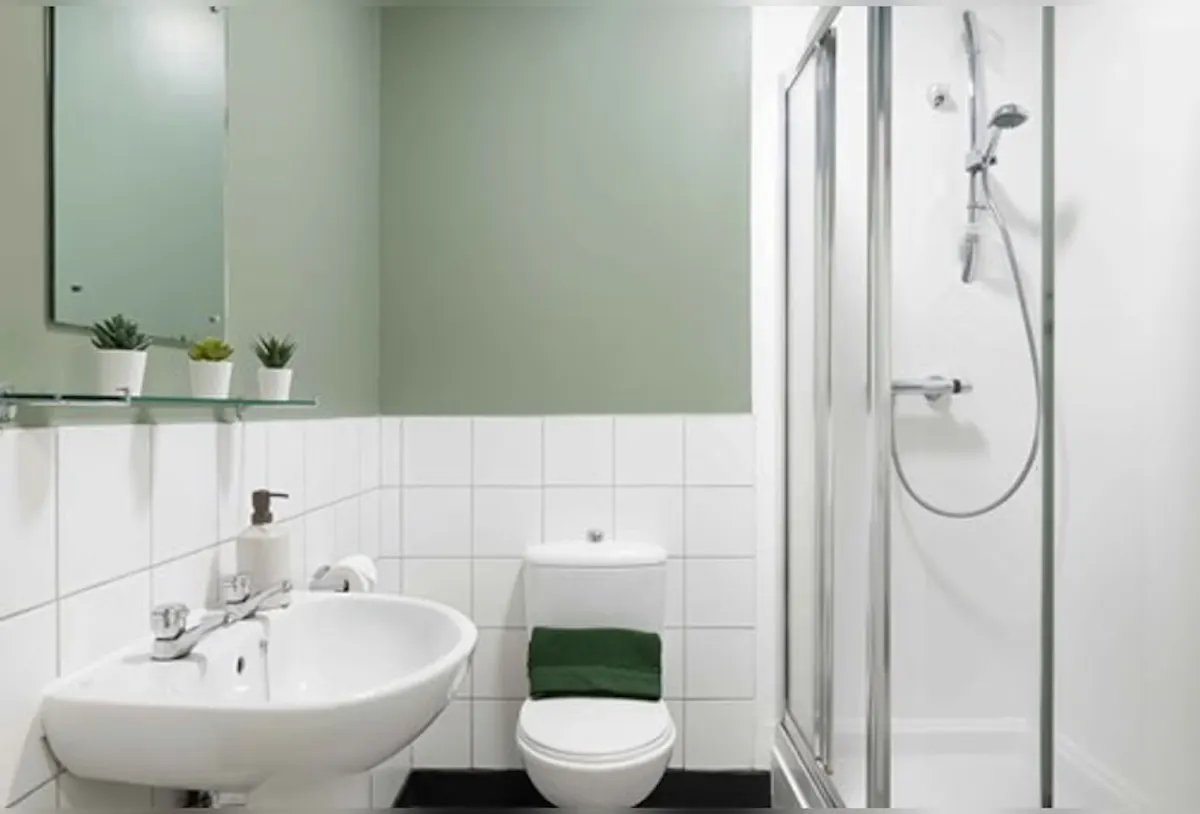 BATHROOM BATHROOM