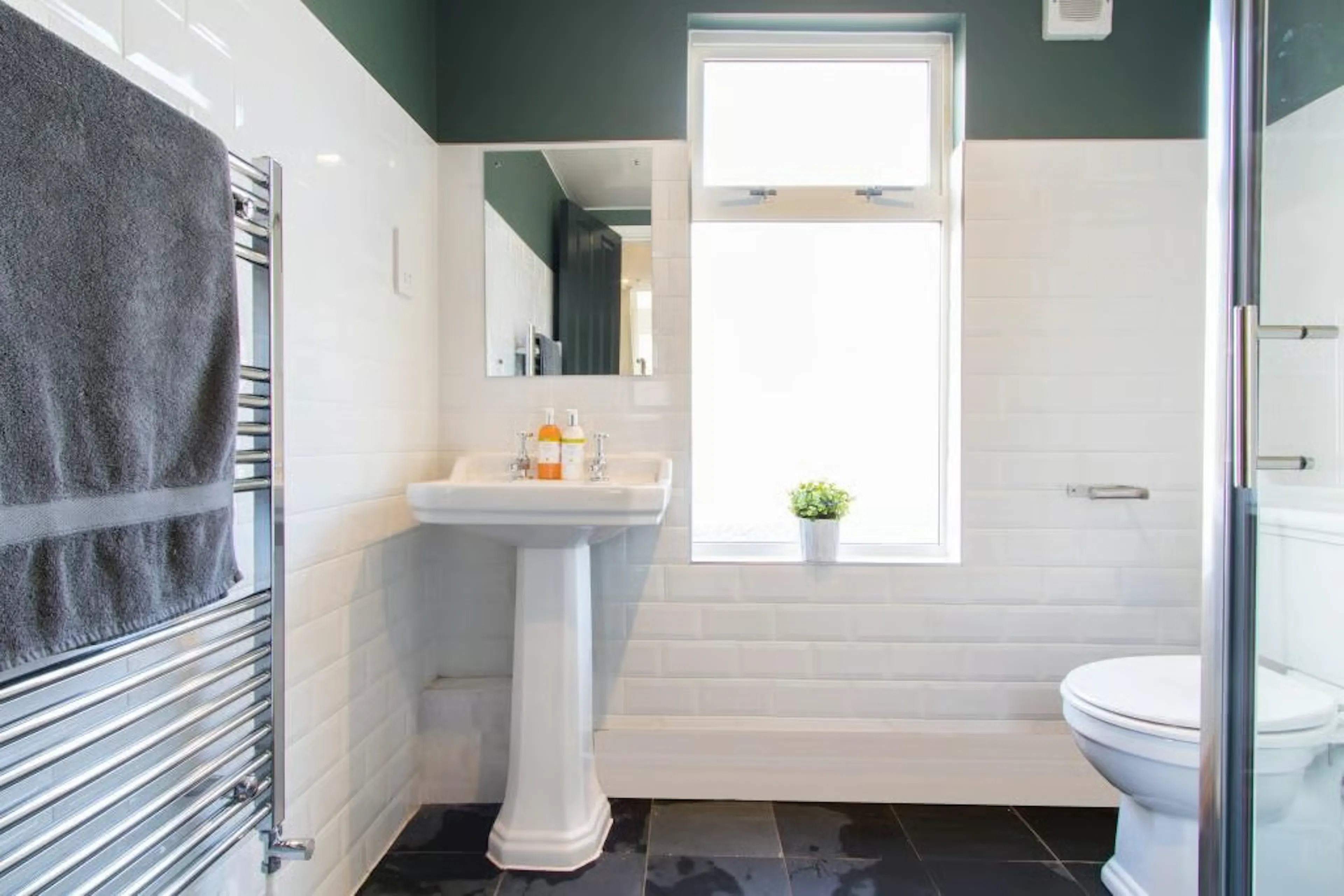 BATHROOM BATHROOM 2