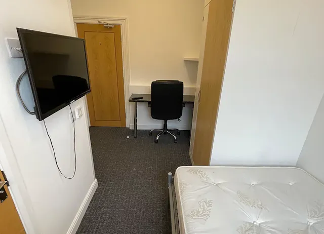 Standard Ensuite Room (Hall E) room image 2