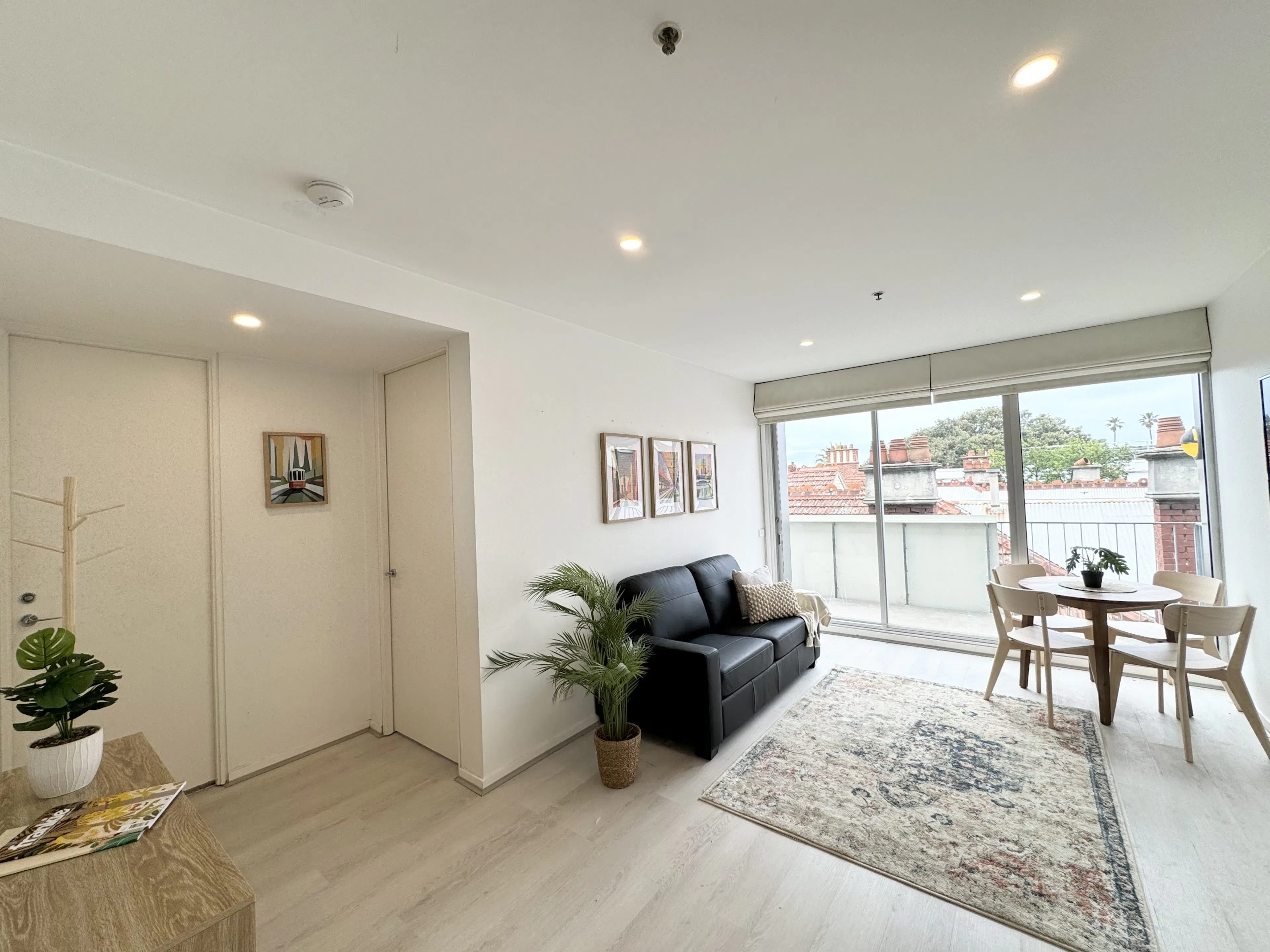 Apartment 26 ROOM 1