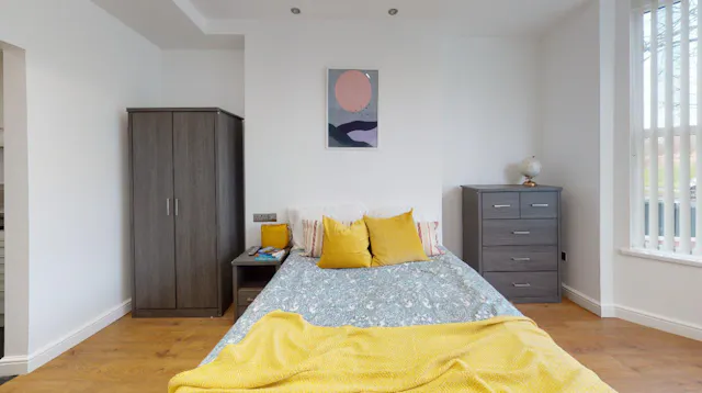 Studio Tier 2 room image 1