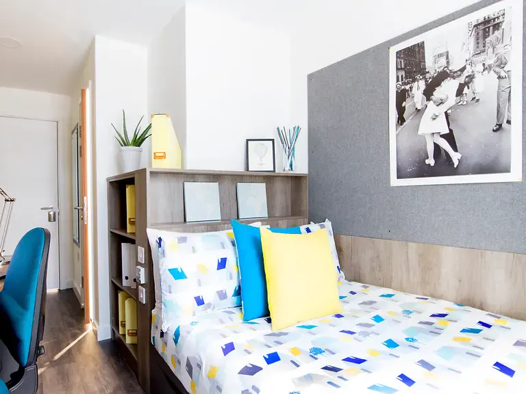 1 Bedroom Apartment ROOM 4
