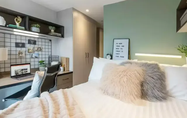 Ultra Premium 2 Bed Apartment room image 2