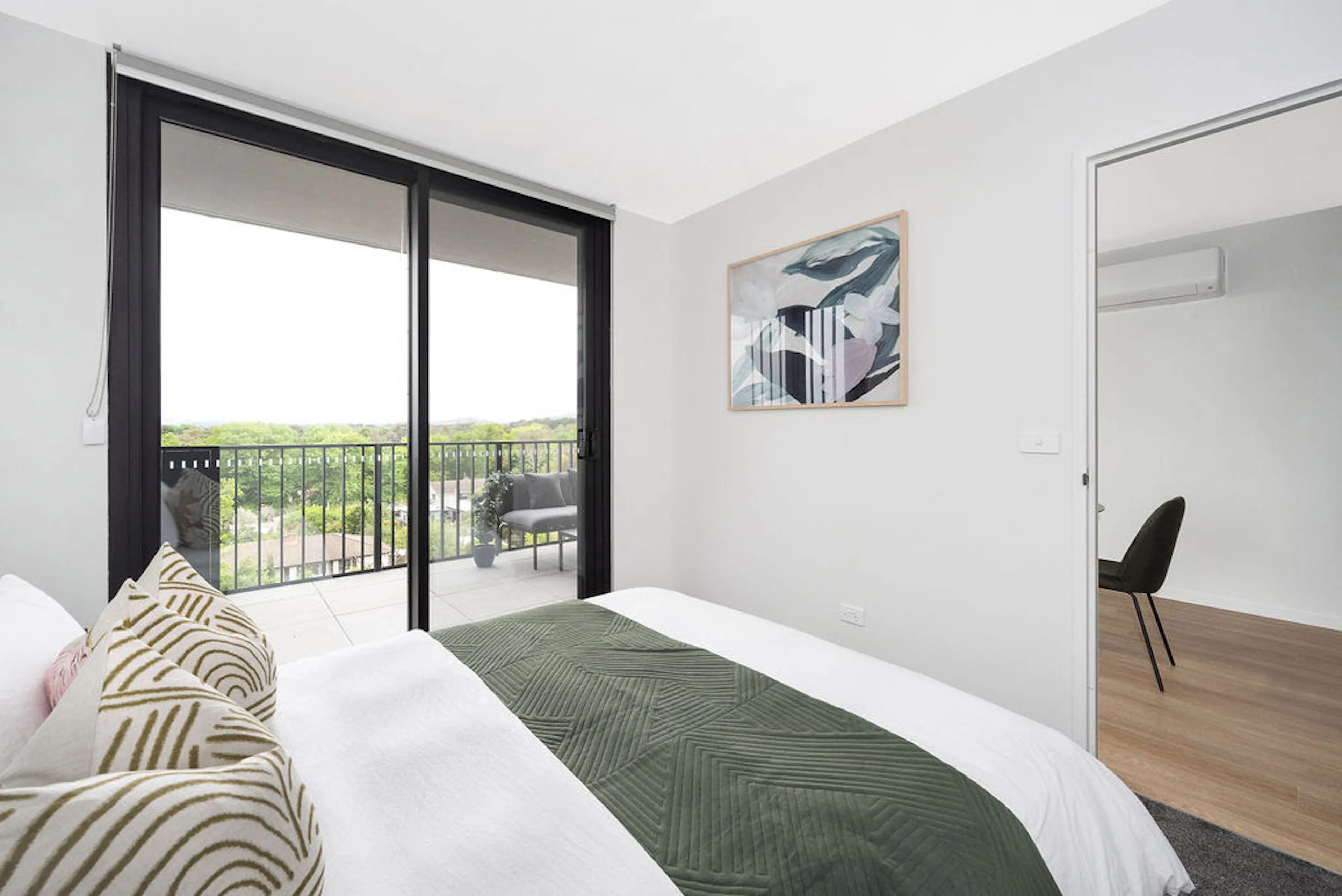 2 Bedroom Apartments ROOM 3