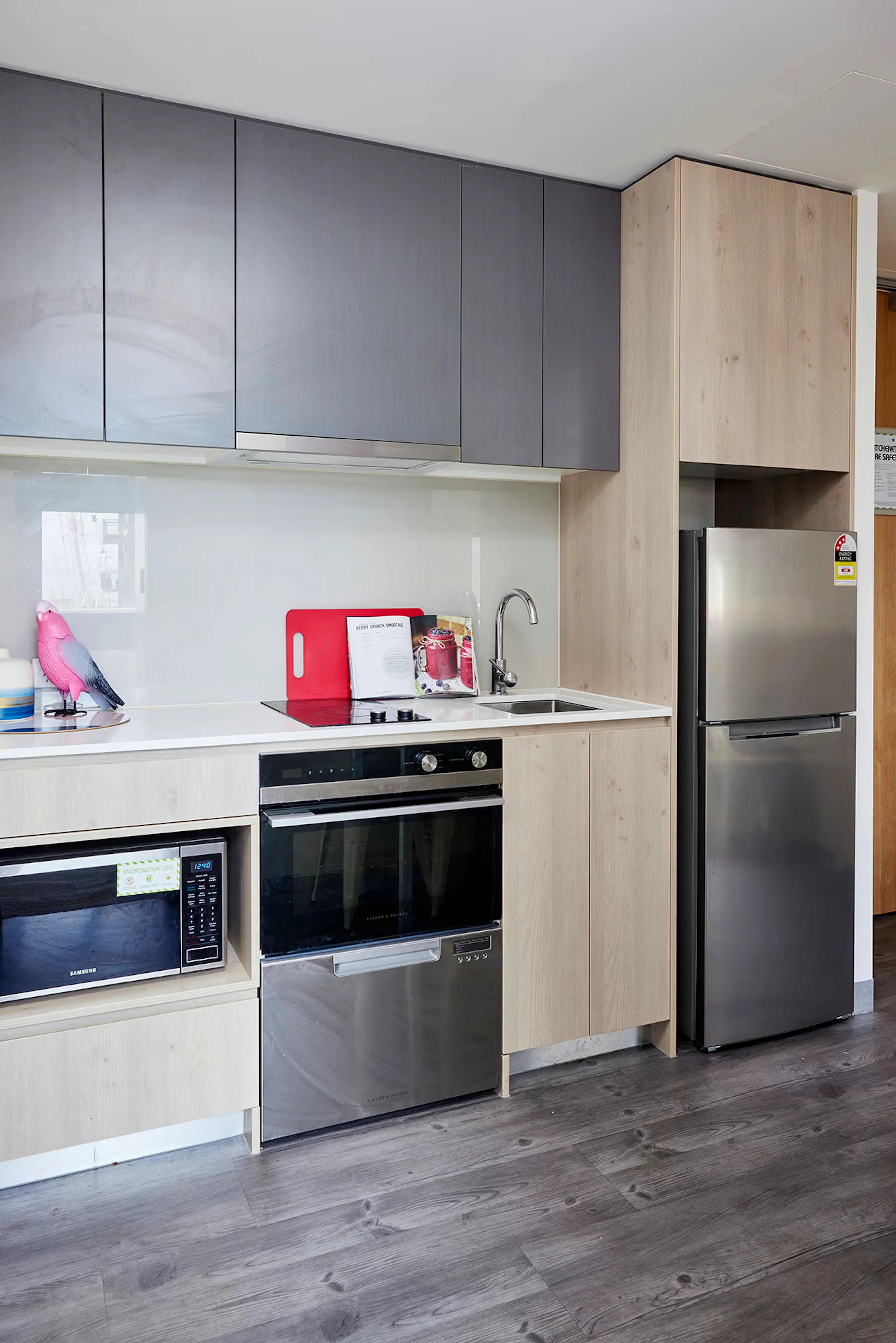 Large 2 Bed Studio Apartment KITCHEN 4