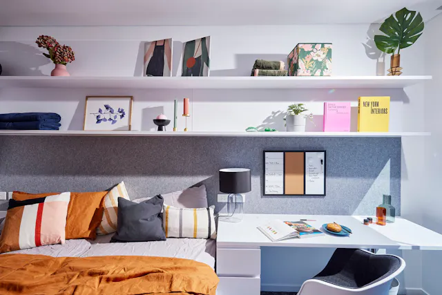 Signature Studio room image 1