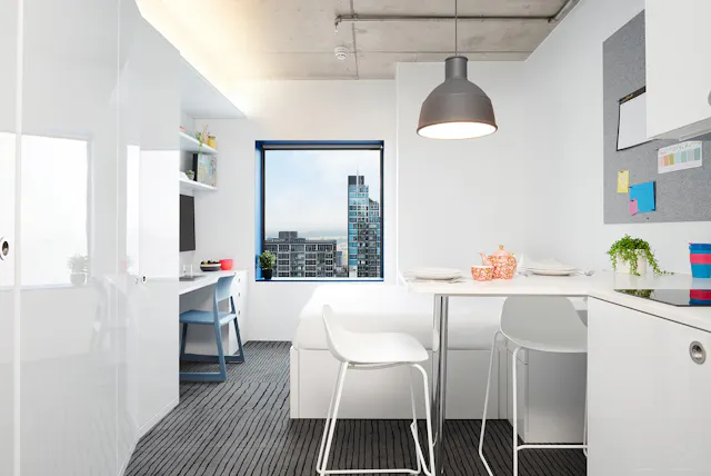 Signature Studio Plus room image 1