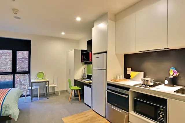 Signature Studio Plus room image 1