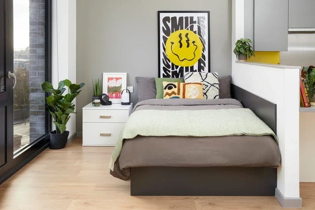 battery-park-birmingham-wheelchair accessible studio double