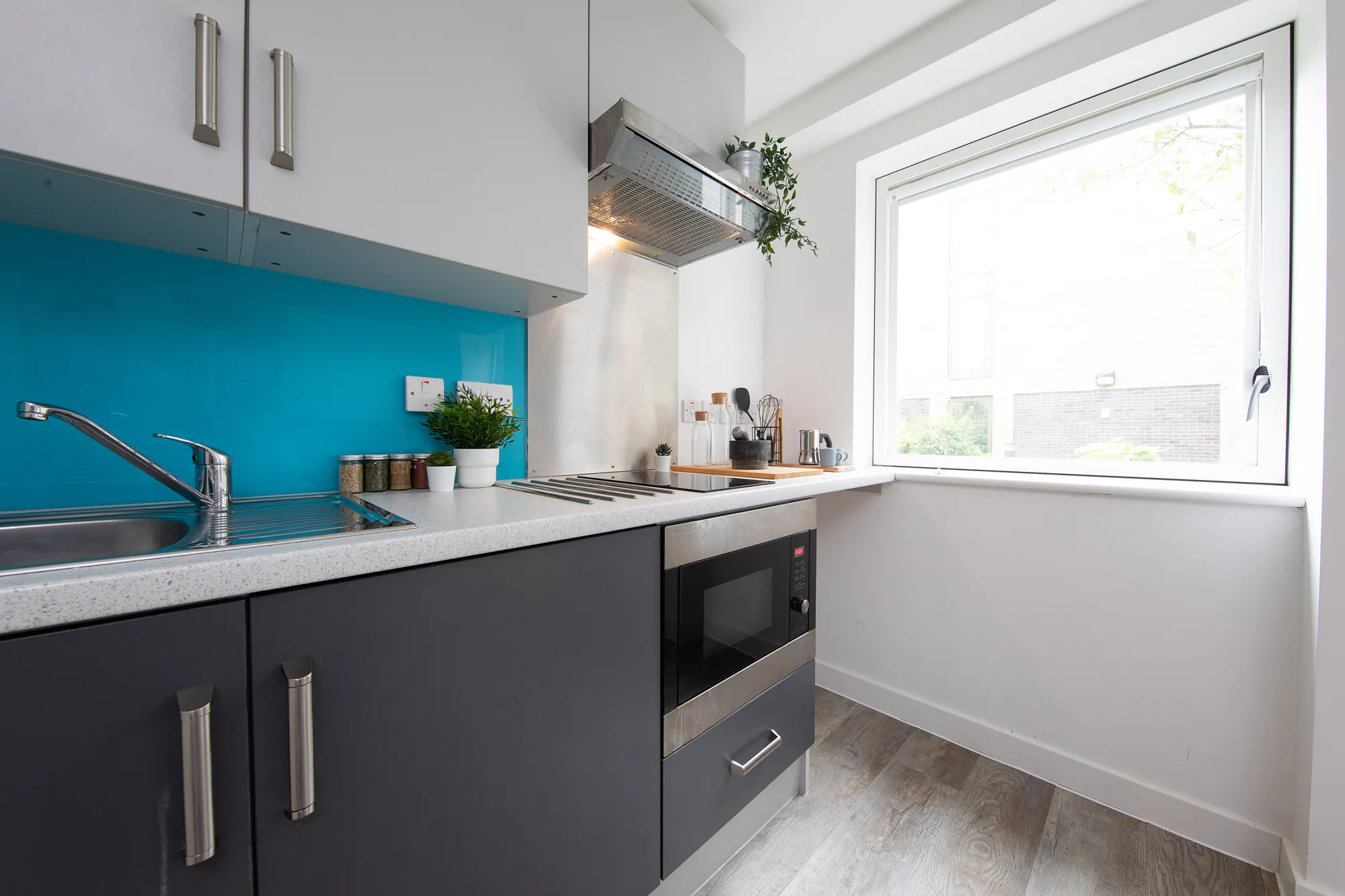 Bronze Studio KITCHEN 2
