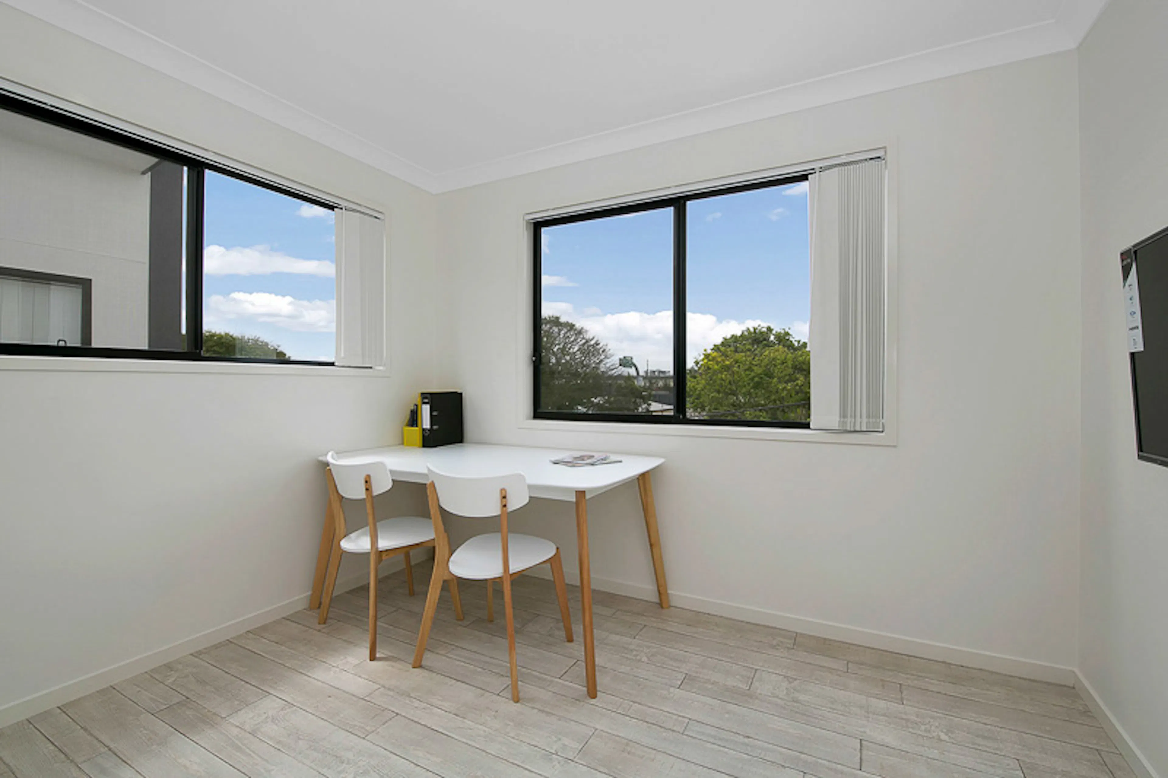 Small Studio ROOM 2