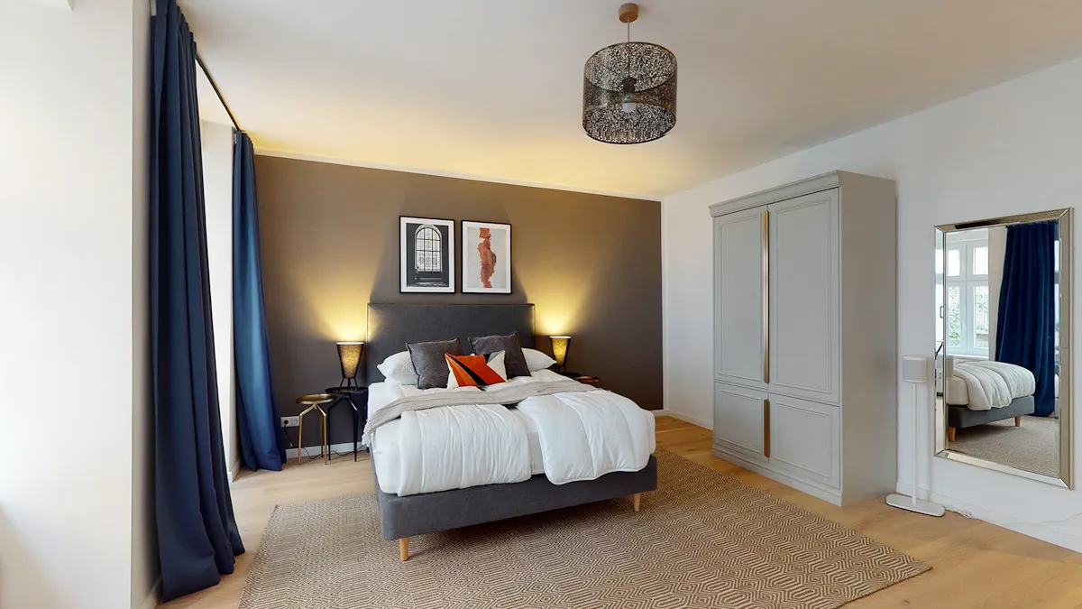 ROOM ROOM