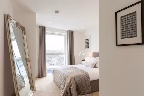 nine-elms-point-london-OTHER