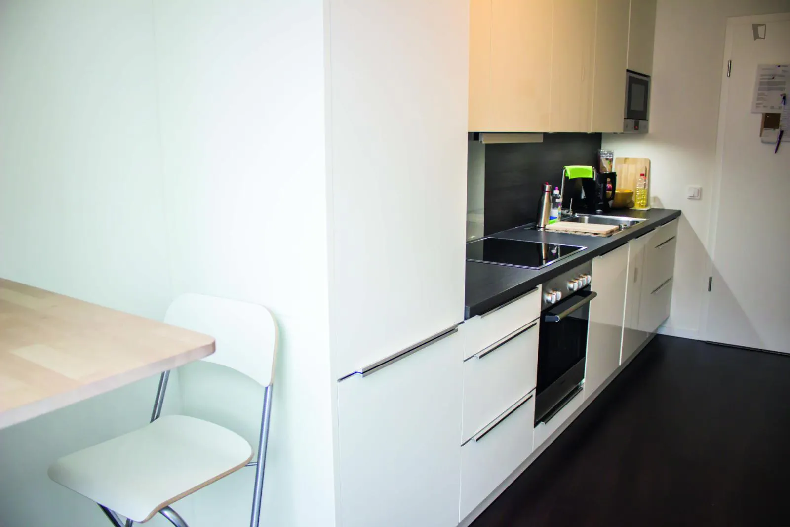 5 Bedroom Apartment KITCHEN 2