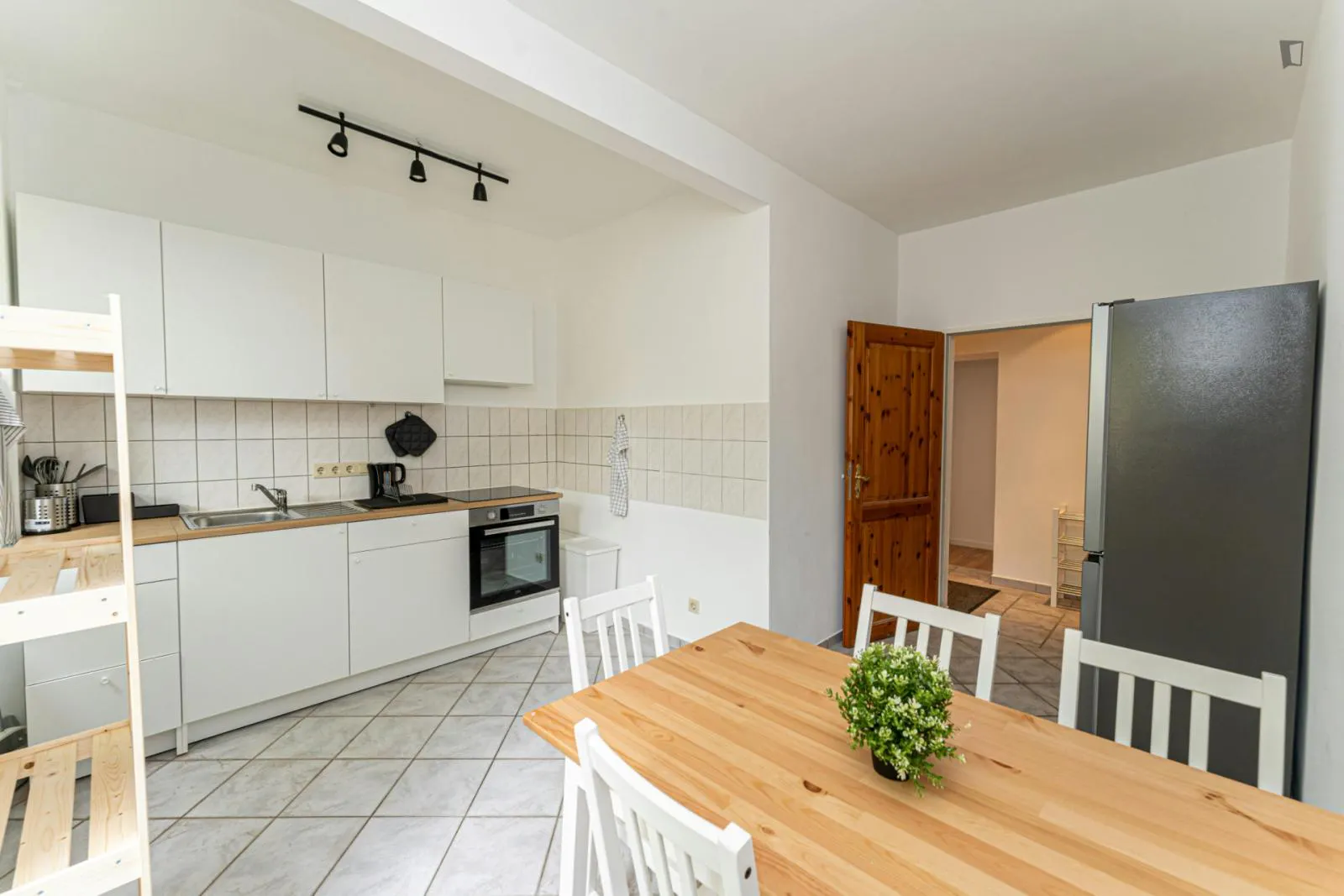 Stupendous single bedroom in Spandau KITCHEN 2
