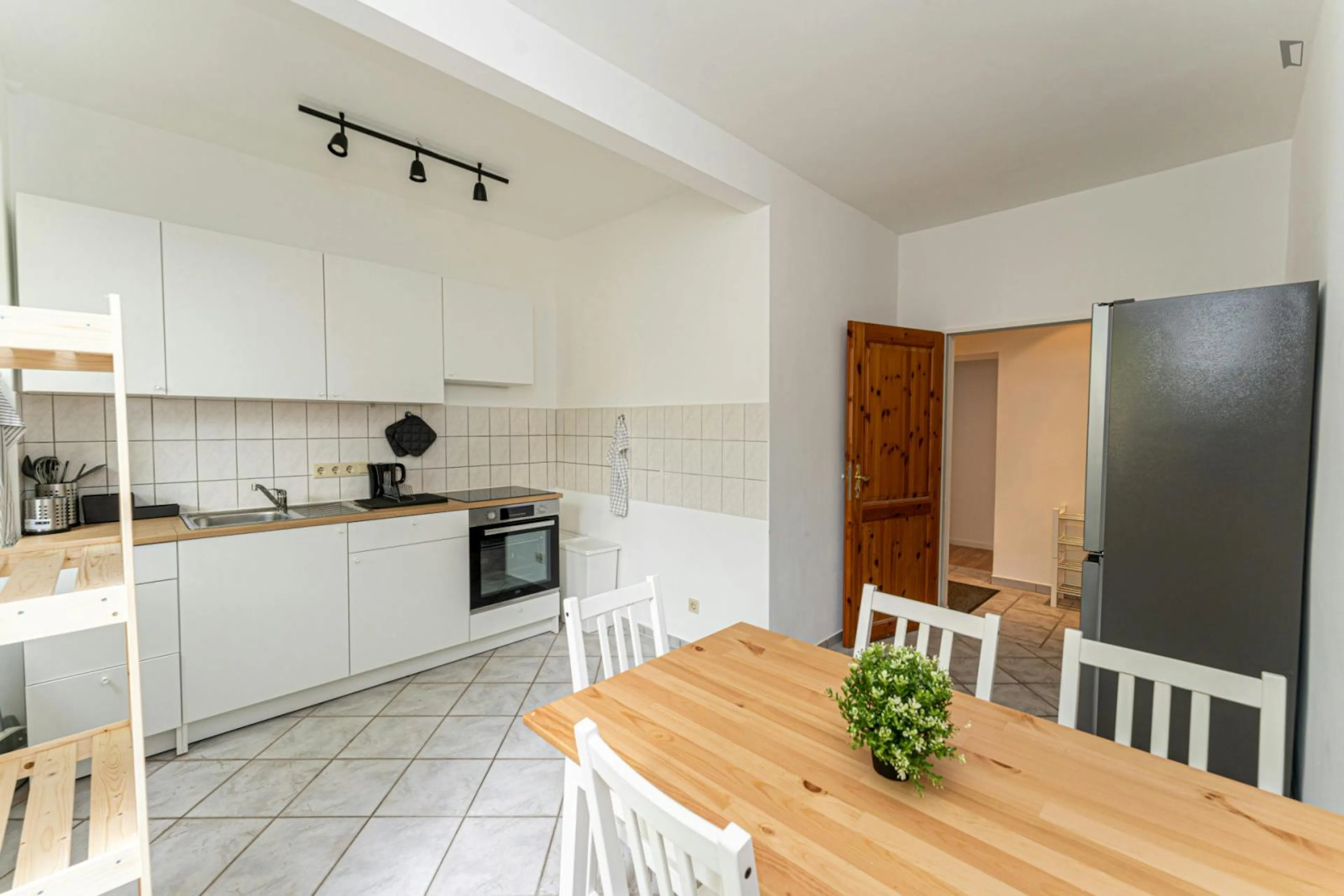 Stupendous single bedroom in Spandau KITCHEN 2