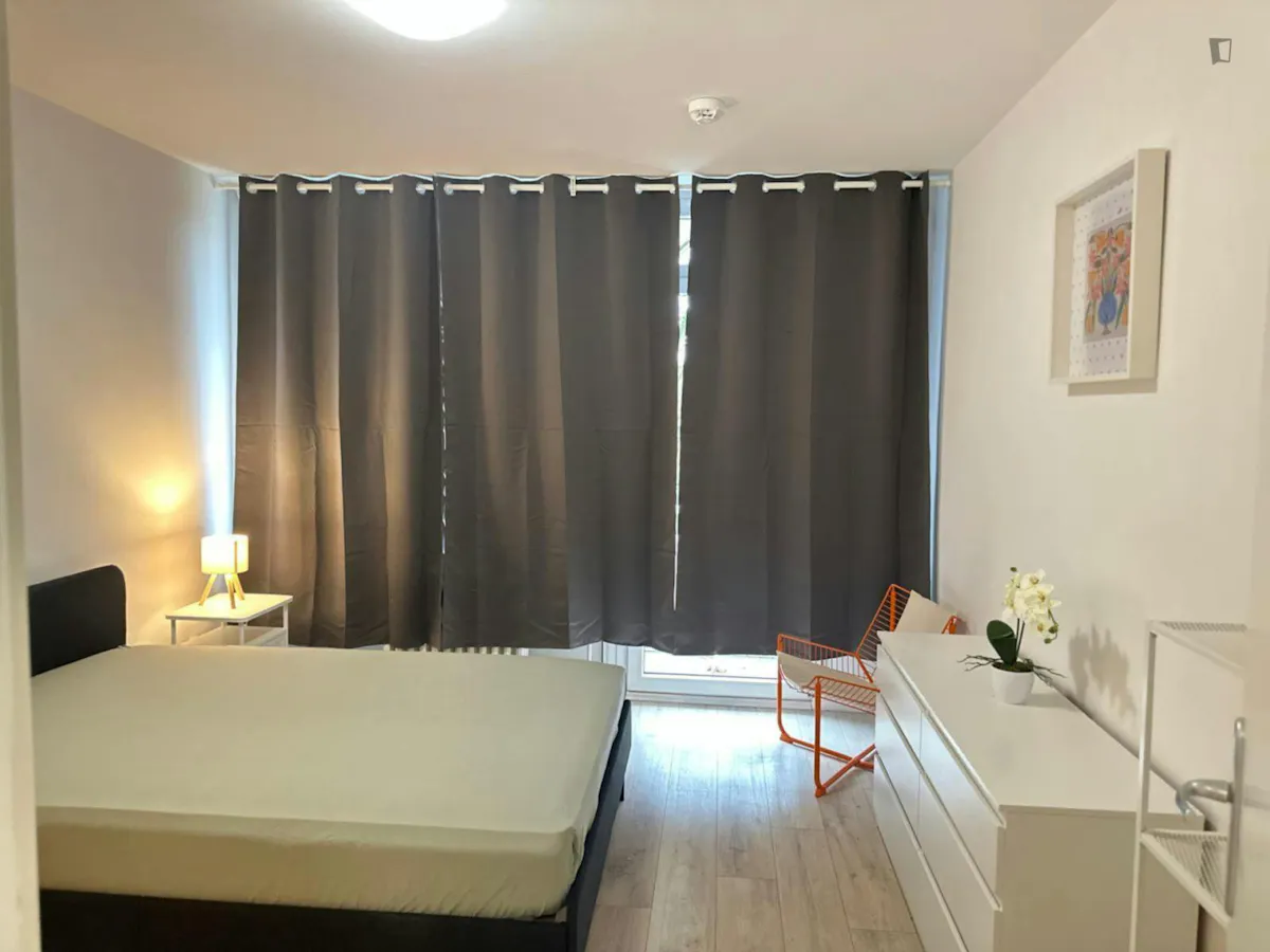 Studio ROOM