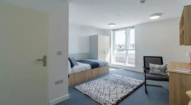 XL Premium Ensuite room image 1