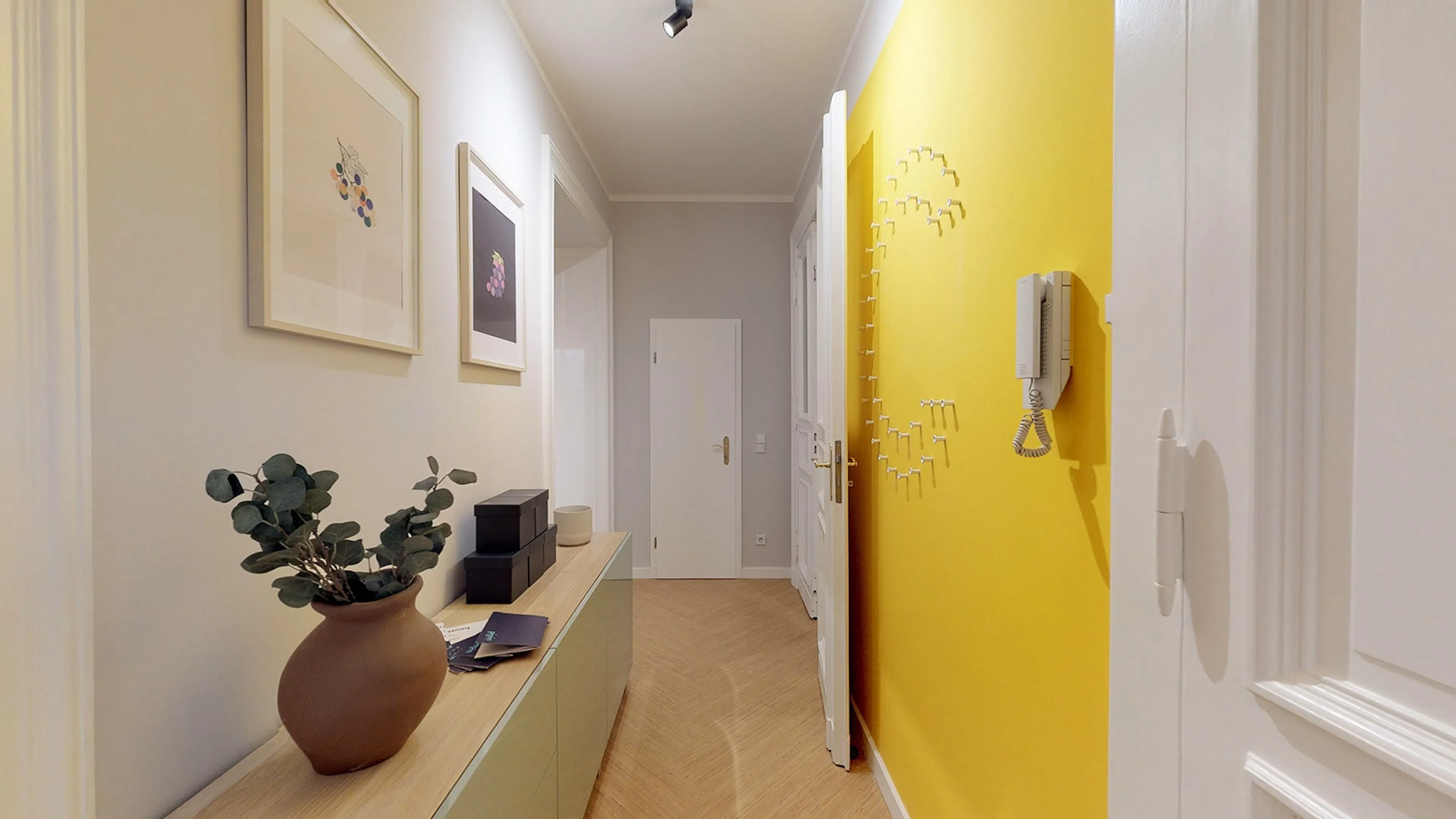 ROOM ROOM 3