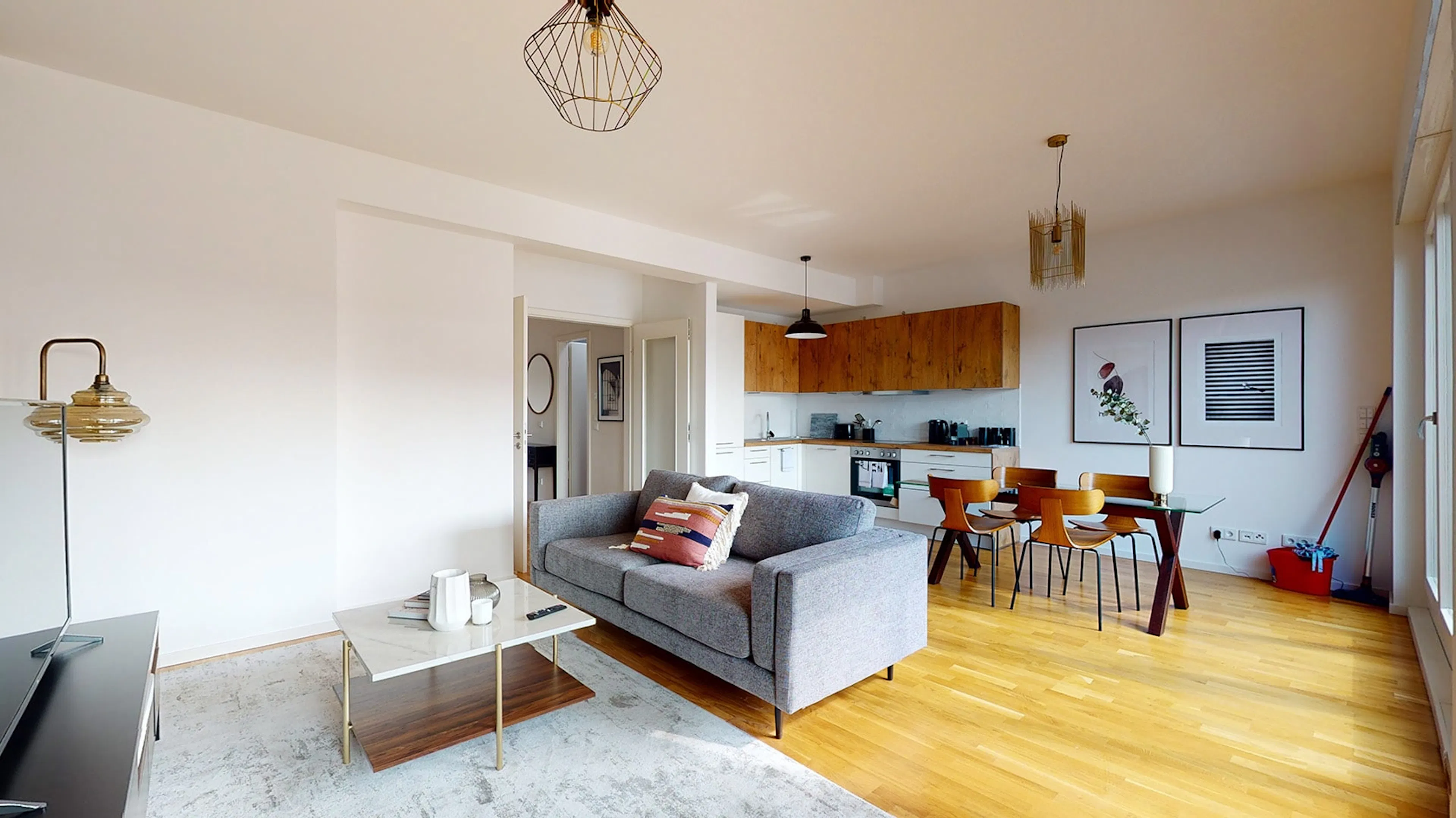ROOM ROOM 2
